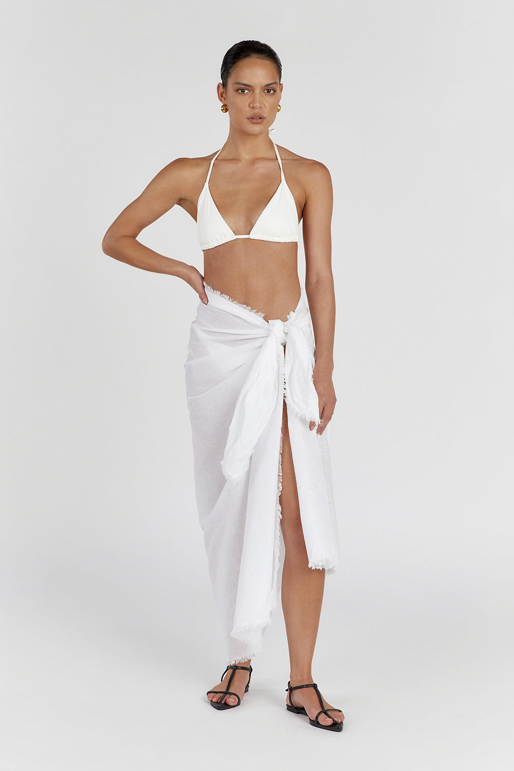 White Linen Sarong with Fringe Detailing – NOVA