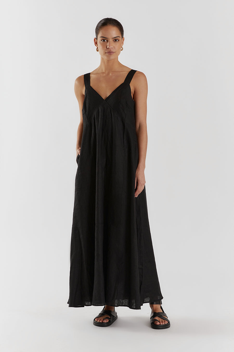 Black Linen Maxi Dress with Adjustable Straps & Side Pockets – Tiarne