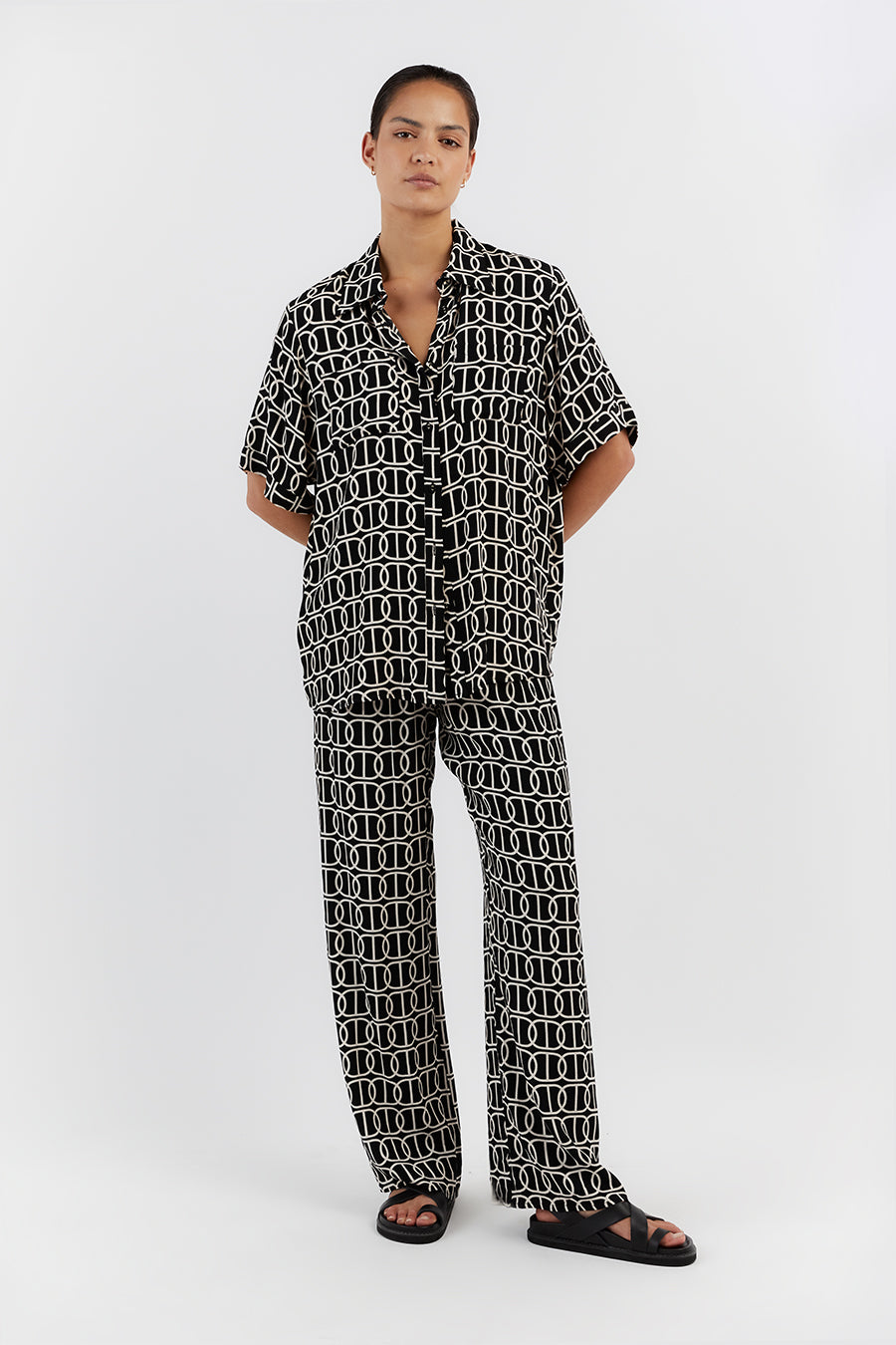 Izzie Chain Oversized Vacation Shirt – Lightweight Viscose