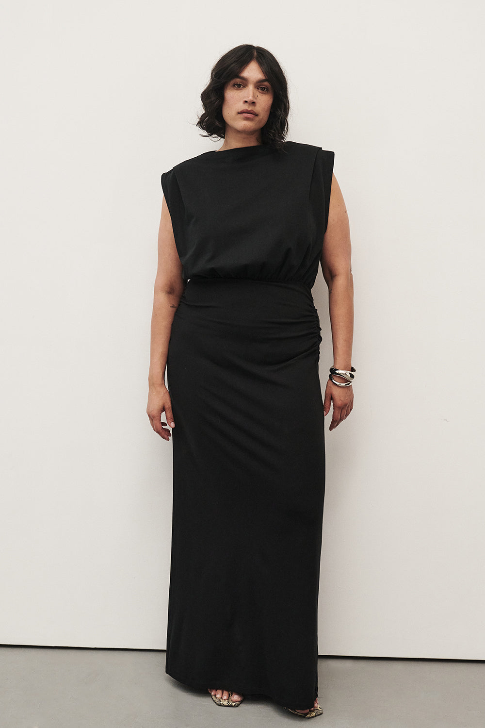 Black Sleeveless Maxi Dress with Ruching & Back Split – Liora