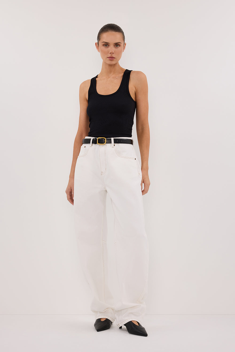 White Denim Barrel Leg Jeans for Women – DISSH Relaxed Fit