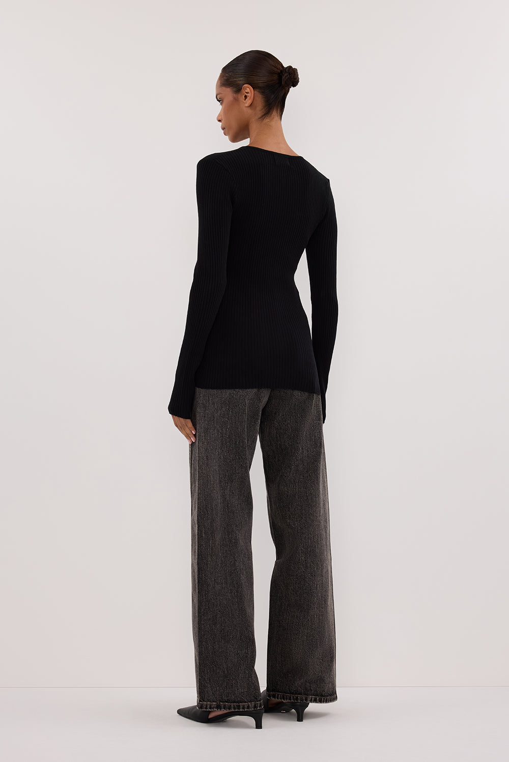 Black Ribbed Knit Cardigan with Gold Buttons – Long Sleeve Crew Neck