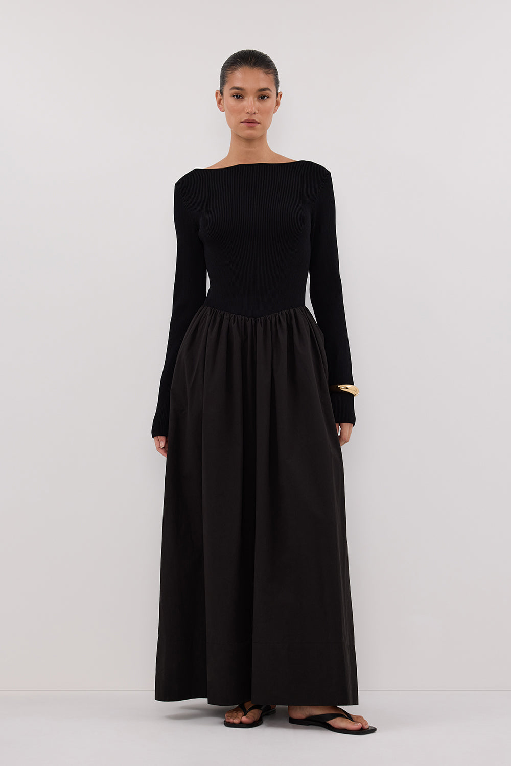 Abigail Black Ribbed Knit Midi Dress with Pockets