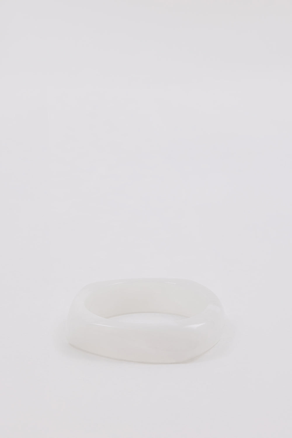 Noah The Label White Resin Bangle Bracelet – Lightweight & Versatile