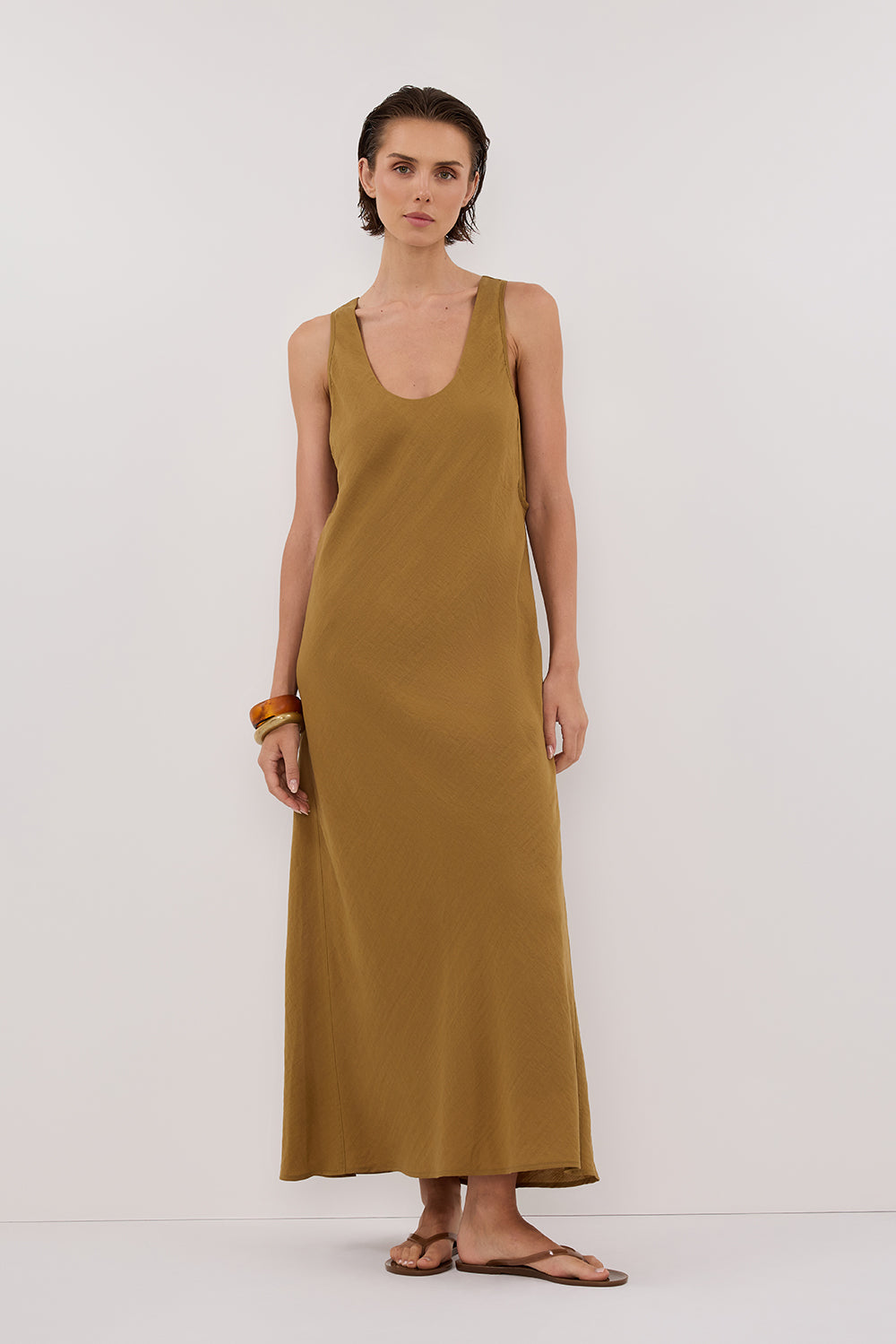 Shiloh Fern Sleeveless Scoop Neck Midi Dress