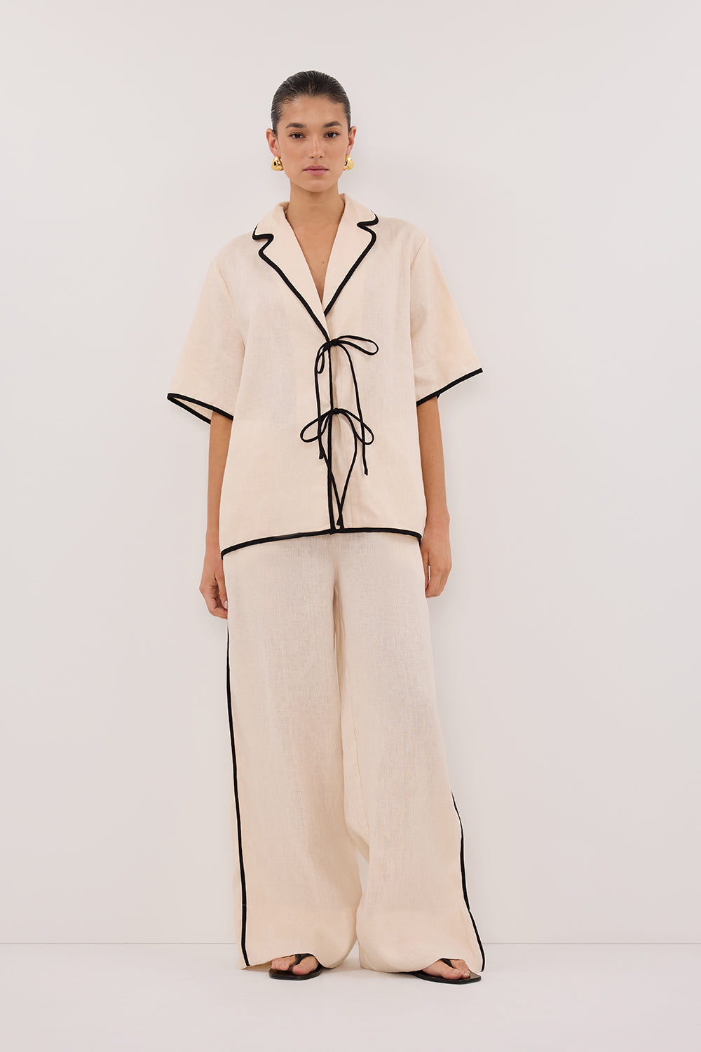 Von Cream Linen Shirt - Oversized V-Neck Short Sleeve Top