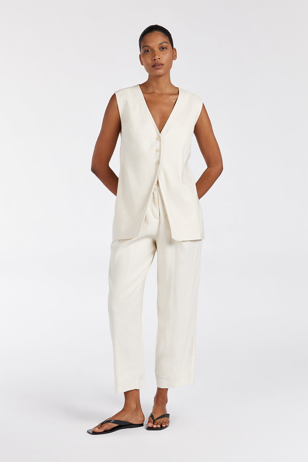 BRAX Cream High Rise Linen Tapered Pants