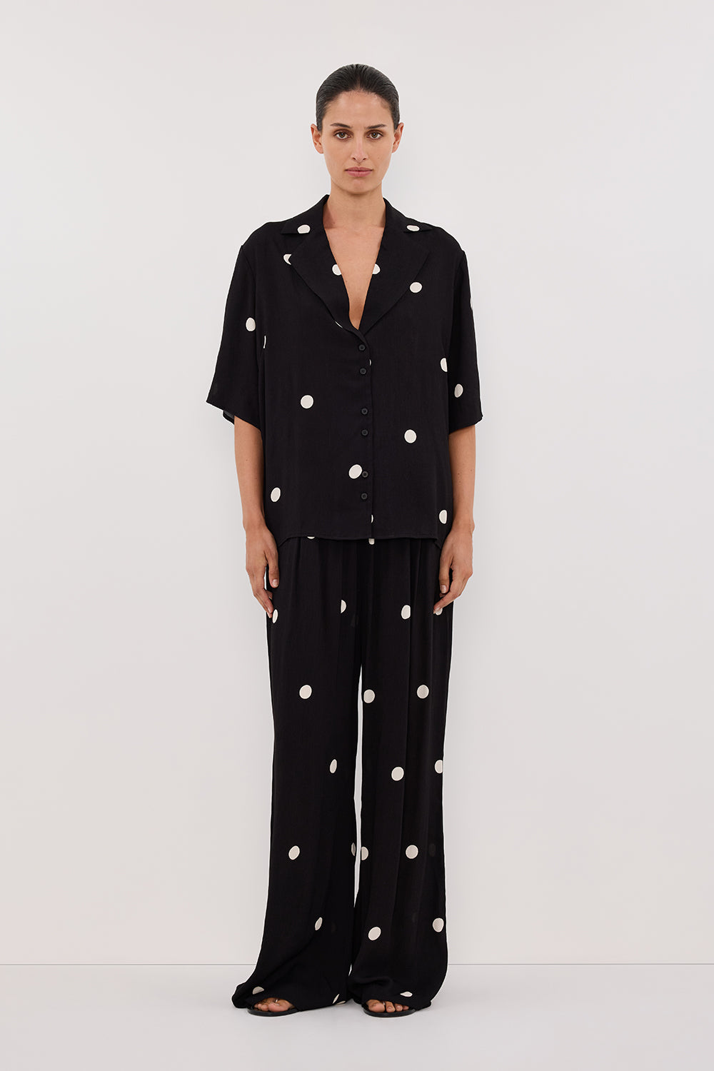 Laura Spot Print Short Sleeve Shirt - Collared V Neck & Button Detail