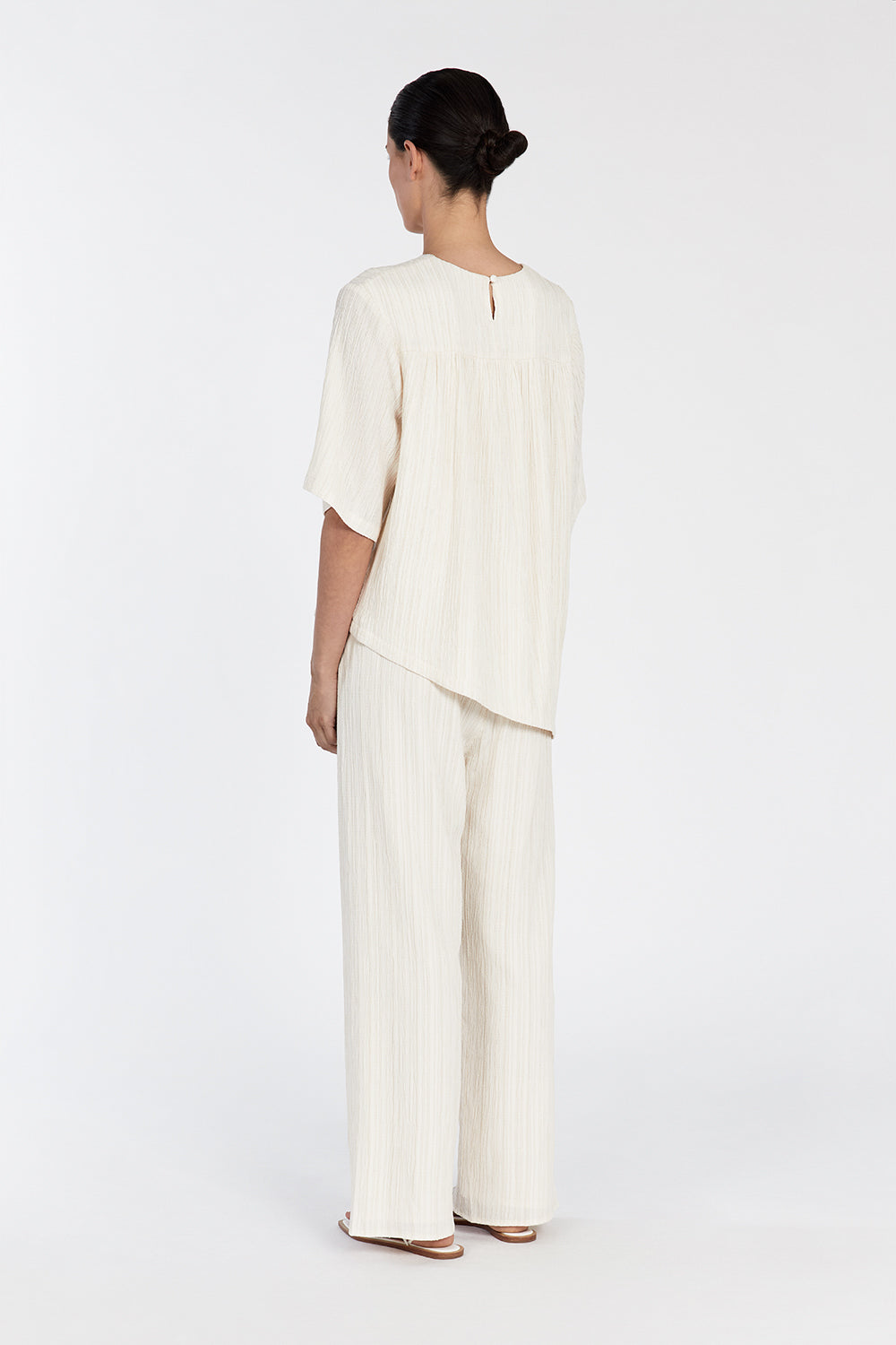 LOZ Cream Asymmetrical Boxy T-Shirt with Crinkle Texture