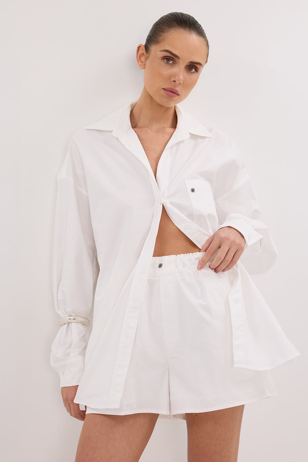 DISSH Rhea White Oversized Cotton Shirt – Button-Up Long Sleeve