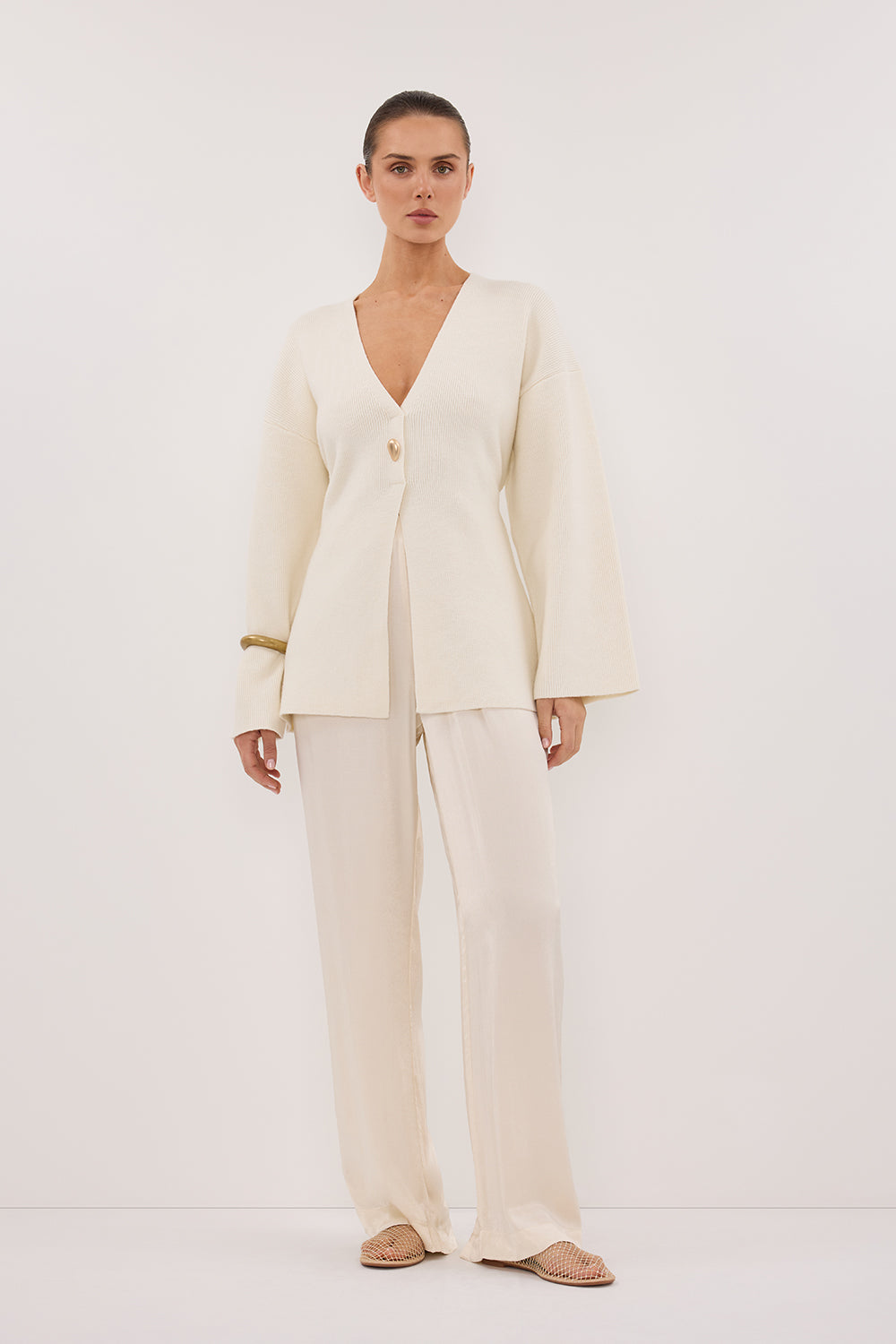 Cream Long Sleeve Knit Top with V Neck & Adjustable Ties – Scout