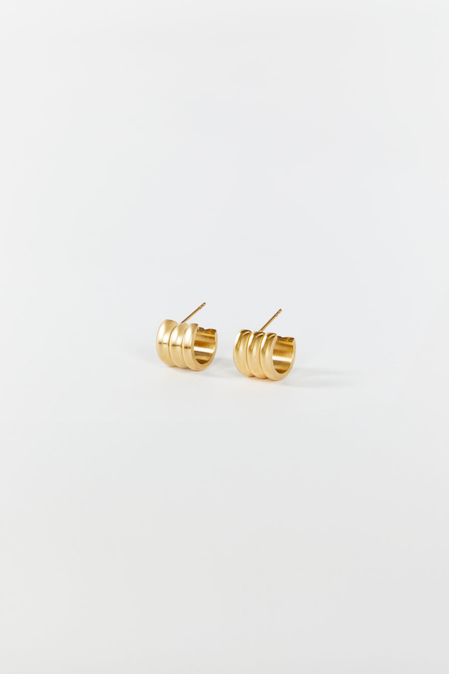 18k Gold Plated Crescent Hoop Earrings with Trompe l'œil Effect