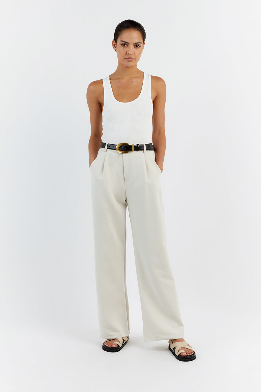 Albury Black Leather Belt with Gold Hardware – Adjustable Waist Belt