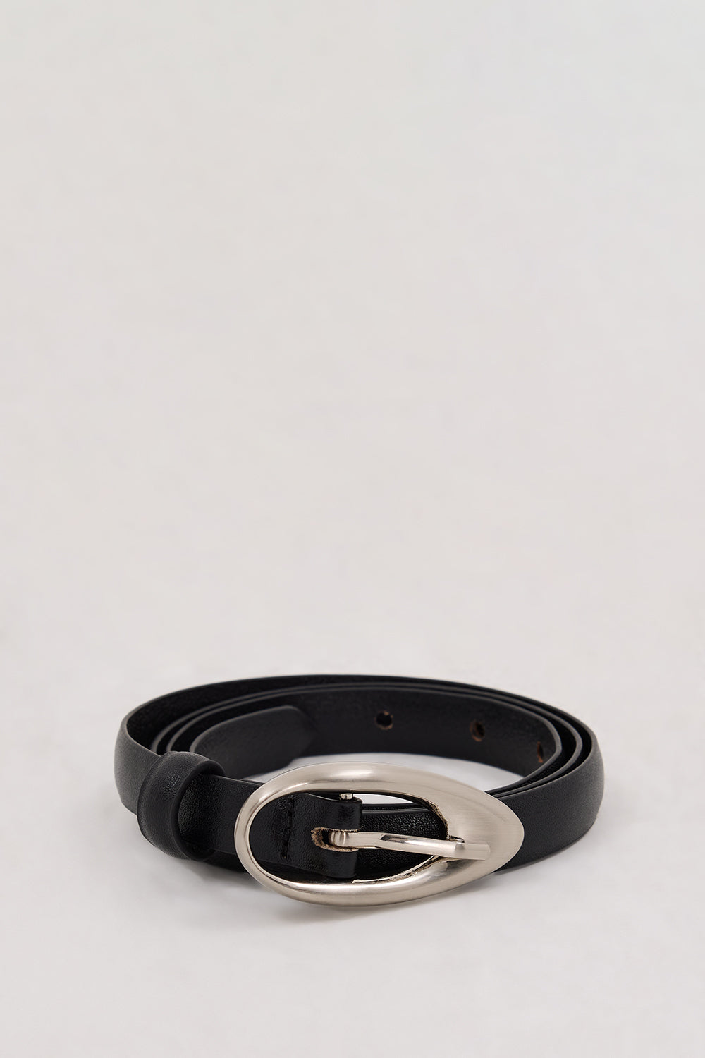 Sancia Taja Handcrafted Black Leather Belt with Oval Buckle